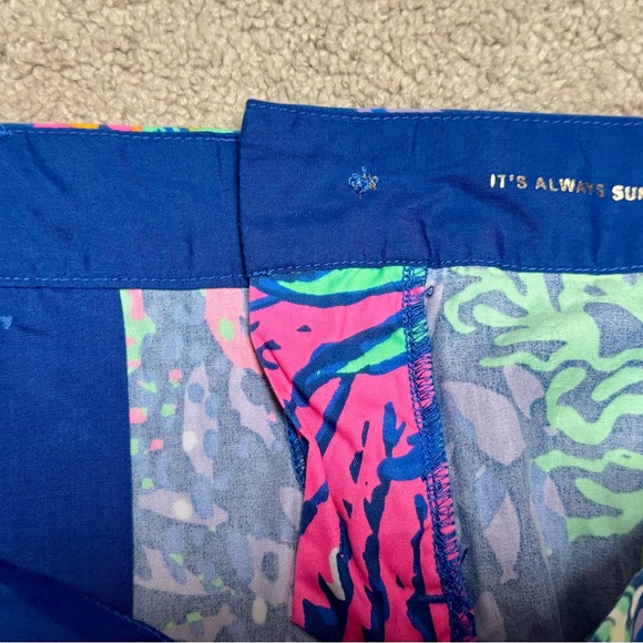 Women’s Lilly Pulitzer shorts - Picture 5 of 6
